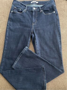 Women’s Classic Bootcut Levi’s Jeans Size 6 ~ Dark Blue